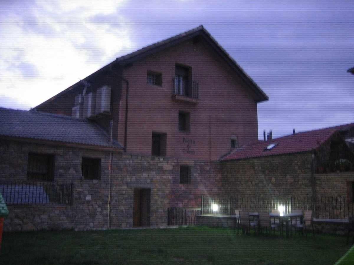 Apartamentos Puerta De Ordesa Laspuña Exterior foto