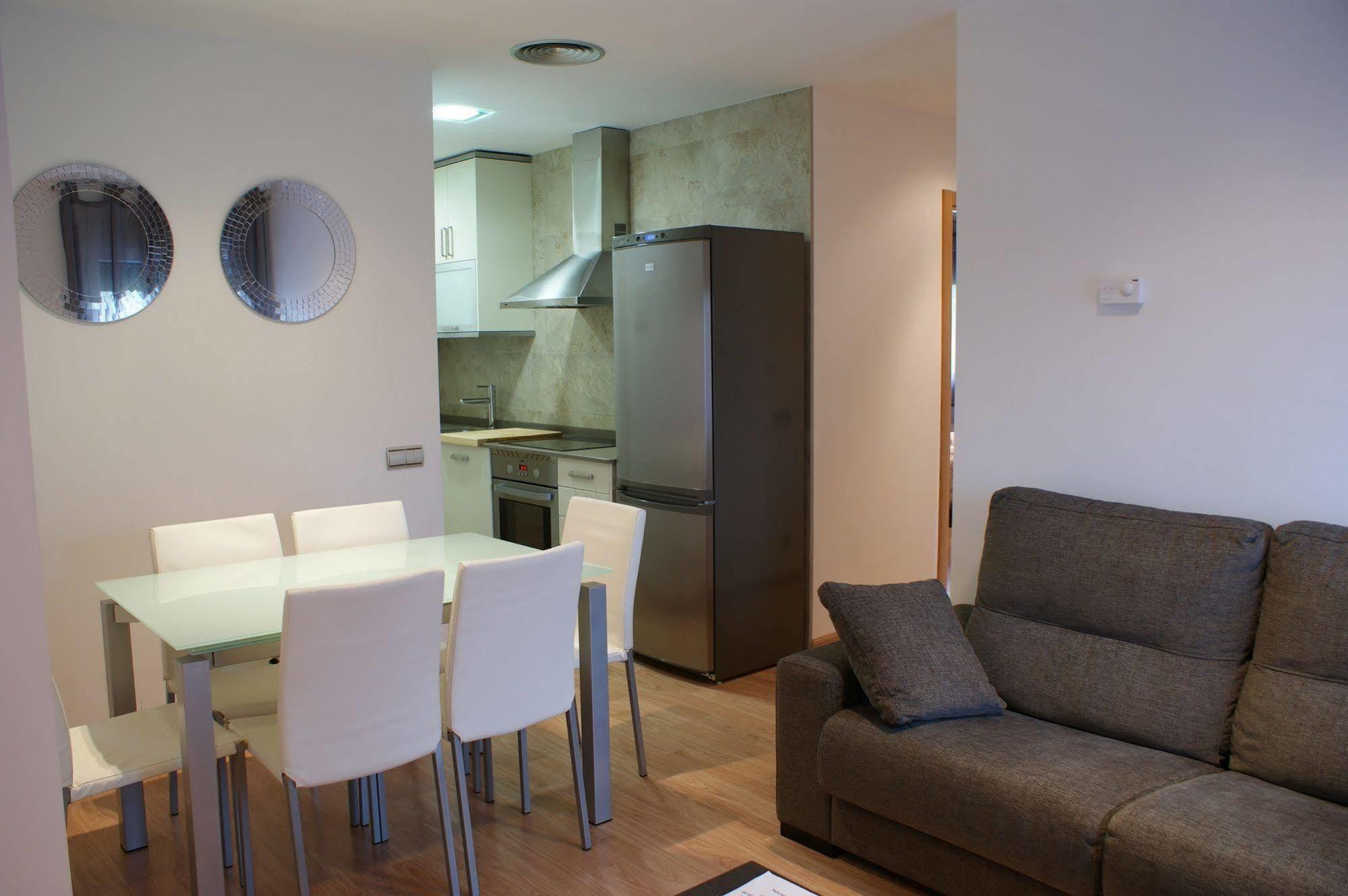 Apartamentos Puerta De Ordesa Laspuña Exterior foto
